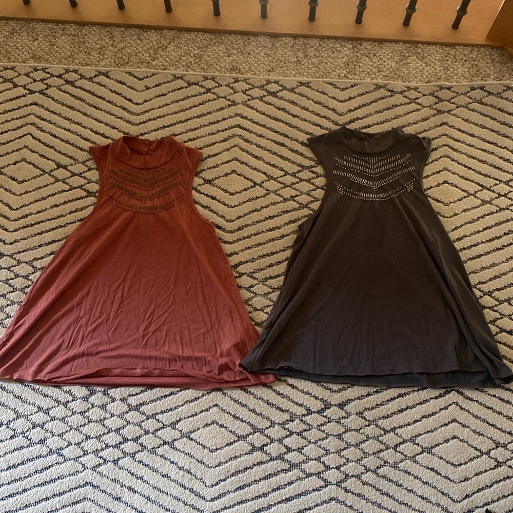 Set of 2 Abercrombie & Fitch Blouse Tank Tops